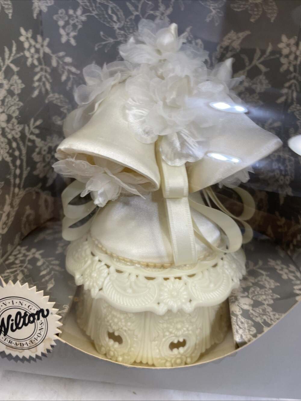 VTG NEW WILTON 103-1586 Expressions of Love Wedding Cake Topper